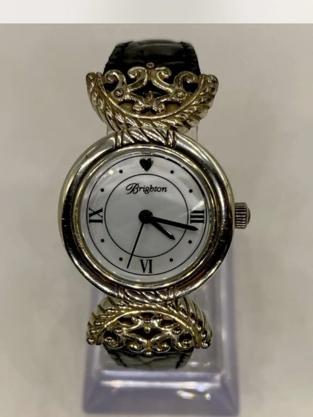 *** Brighton ^^^ Women's Silver-Tone Luxury Watch /  Black leather  Strap  ^^^